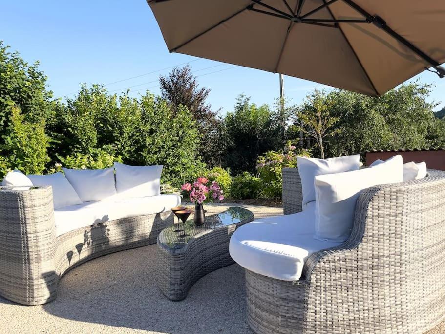 Gite De Charme 5 Etoiles Pour Couple Avec Sauna Et Jacuzzi Exterieurs Privatifs Peaugres Zewnętrze zdjęcie